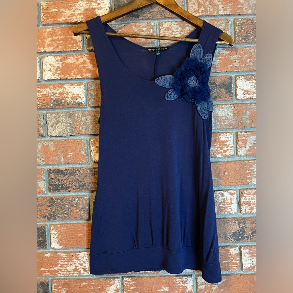 Women’s Navy Blue Sleeveless Top Y2K Flower Appliqué Size S
